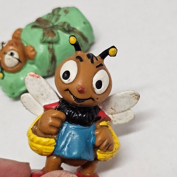 Rare Vintage 70s 4 Lot BULLY Vintage Figures Bee Bienchen The Beehive PVC 2" - Picture 7 of 15
